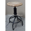 Tabouret de bar industriel pivotant avec plateau en bois